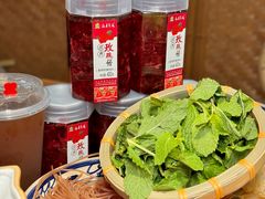 -洱火云南酸菜牛肉火锅(石景山当代商城店)