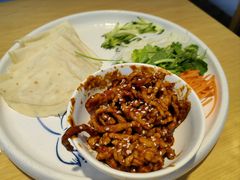-关东小磨东北菜(上海长风大悦城店)