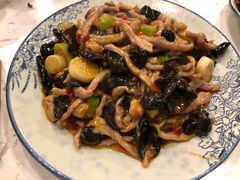 鱼香肉丝-付掌柜在成都·热炒砂锅集(金禾店)