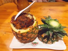 版纳菠萝饭-老滇山寨•云南特色菜•地方菜•民族风情歌舞表演(金碧店)