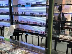 -博士眼镜(沙井京基百纳广场店)