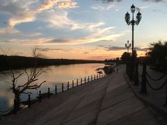 -布尔津河堤夜市