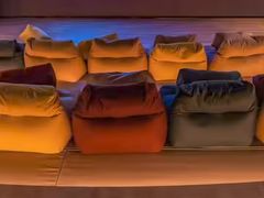 -涨巢·潮玩水疗局