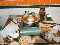 -顶上头•螺蛳粉火锅(德思勤复地星光店)