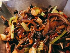 茶树菇牛肉-弄堂里(雨花客厅店)