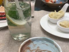 -东方红海鲜百汇(国际大厦店)