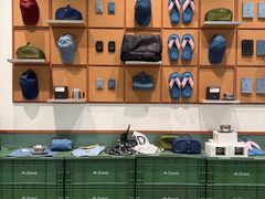 -M Stand(南京新街口金鹰店)