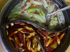 -灌县老妈砂锅串串香(万科红生活广场店)