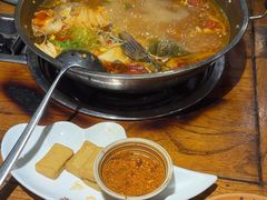 -亮欢寨酸汤鱼(沙冲路店)