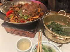 -富正毅三下锅·湘西韵味(天门山索道店)