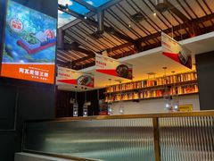 -阿瓦山寨·湘菜现炒·剁椒鱼头王(咸阳总店)