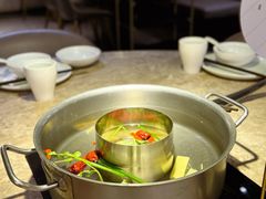 -丽江龙继斑鱼庄(罗宾森购物广场店)