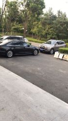 -LESSMORE科技头皮理容中心