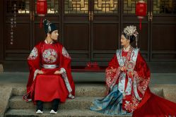 -乐派诗婚纱摄影