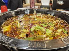 -烧哥美蛙肥肠鱼火锅·十五年社区店