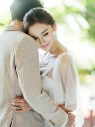 -拾年·定制婚纱摄影