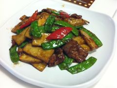 杏鲍菇牛肉-新大咀港式茶餐厅(宝山万达店)