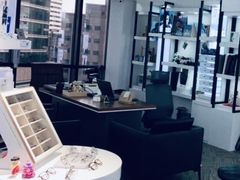 -浮光眼镜·蔡司视觉合作·数字验配中心(陆家嘴店)