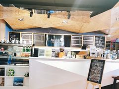 -新华里咖啡书吧(新华书店小寨店)