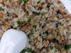 三文鱼炒饭-新享乐海鲜(翠华路店)