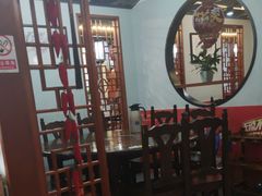 -乡土黄·鲜牛肉火锅·小龙虾(兴业街店)