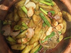 -八府香鸭·啫啫煲(华山路店)