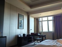 -天津京基皇冠假日酒店