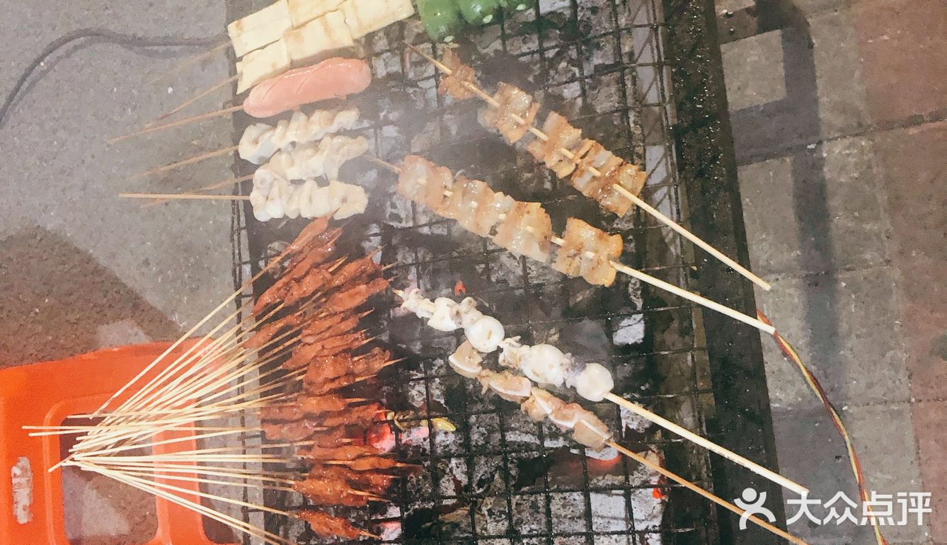 冬天的小小烧烤档