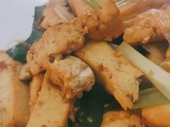 -美顺香食府鱼头老店(雪野湖店)