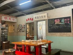 -胡同小馆(新威路店)
