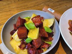 菠萝红烧肉-云尊府云南菜·蒸汽石锅鱼(五棵松华熙店)