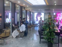 -藤野造型烫染·漂发