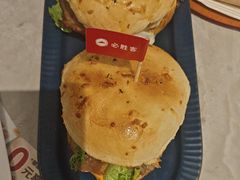-必胜客餐厅(昆百大泰业城店)