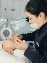 -靓芙泉专研痘痘肌