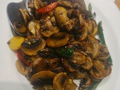 -铜锣湾·有麝自然香(渝北财富中心店)
