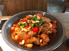 -蜜桃餐厅·伴山(湖滨商业街店)