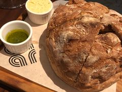 餐前面包-恰餐厅及酒吧 CHAR Bar & Grill (北京丽都皇冠假日店)
