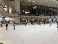 -冰纷万象滑冰场(深圳万象城店)