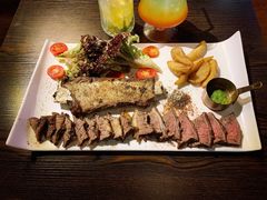 羽衣甘蓝酱牛肋骨扒-The Cheebat 锌吧·Bistro(体育西店)