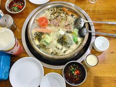 -泸州酸菜豆花火锅川师店