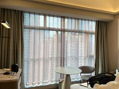 -广州天河体育中心美居酒店