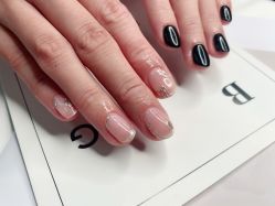 -Momo nail 日系美甲