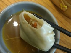 -馋三尺蟹粉小笼(人民广场店)