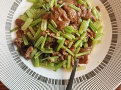 小炒黄牛肉-YAFEE雅菲·粤菜·湘菜·融合菜(魏公村店)