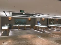 -北京七彩云南翡翠珠宝旗舰店(月坛店)