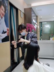 -首脑美发沙龙