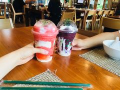 -Chom Cafe and Restaurant