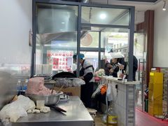 -黄阿姨锅贴大王(万航渡路店)