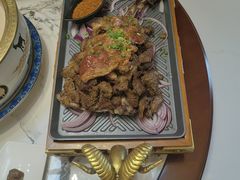 传统烤羊腿-大汗行宫园林餐厅