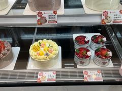 -花花卷卷·鲜食蛋糕(静安久光百货店)